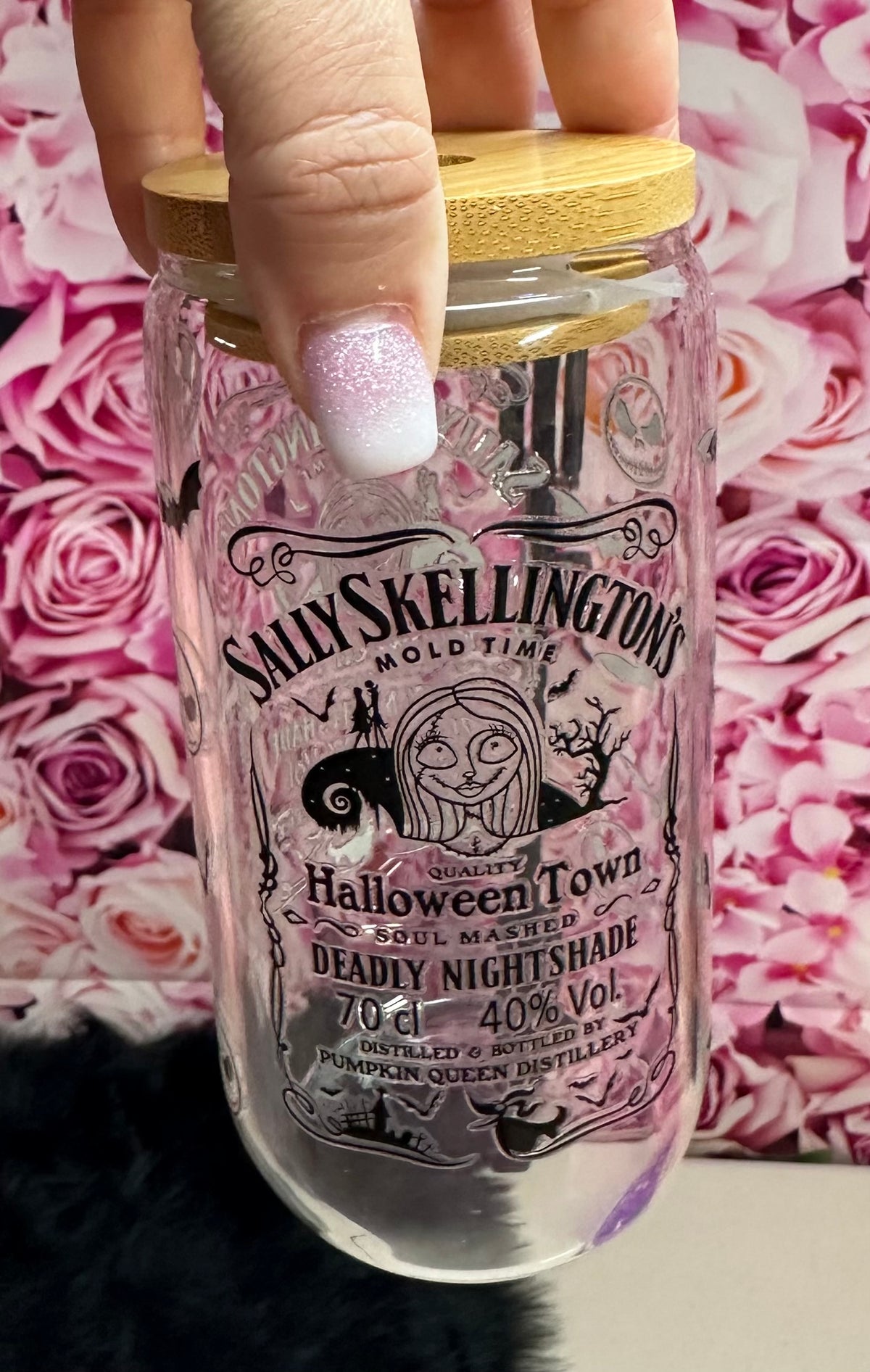 SALLYSKELLINGTONS GLASS CUP